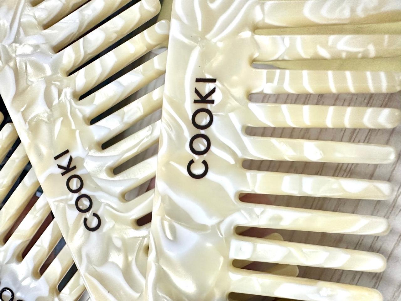 Cooki Cream Acetate Comb